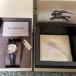 🆕 Authentic Burberry Bu9208 Women's Leather Strap Watch